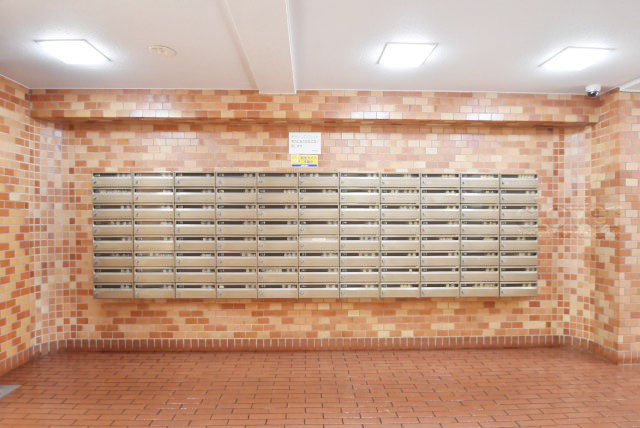 【設備】 | 日商岩井芦花公園マンション | 郵便物を受け入れるポスト。「集合ポスト」とも呼びます。～即日のご見学可能～　お問合せはお気軽に。