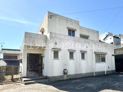 【外観】 | 磐田市見付河原町　中古住宅 | RCを活かしておしゃれにリノベできる物件です