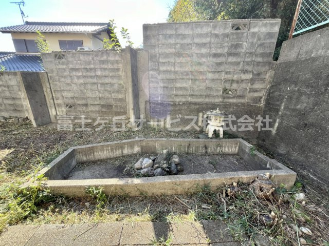 【庭】 | 磐田市見付河原町　中古住宅 | 簡単な家庭菜園も楽しめるお庭です