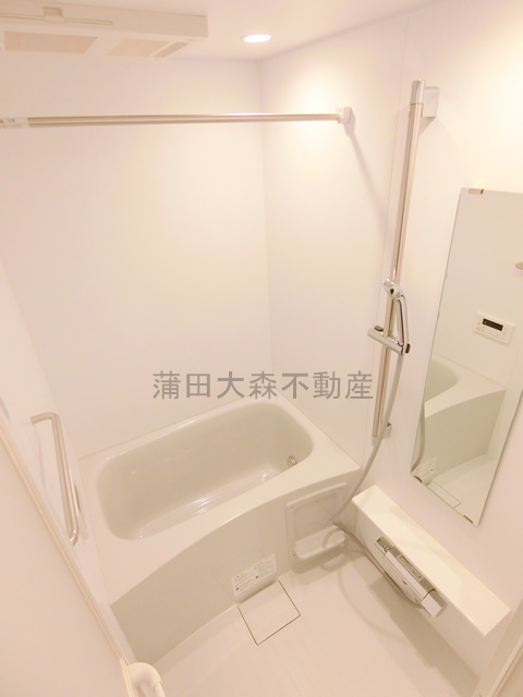 GENOVIA(ジェノヴィア大森町の浴室|追焚と浴室暖房乾燥機付きのお風呂　バスルーム