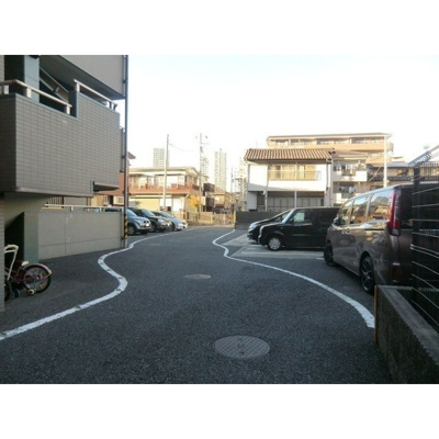 【駐車場】 | ブルールイイヅカ