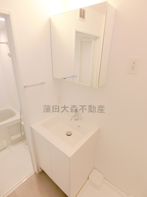 GENOVIA(ジェノヴィア大森町の洗面所
