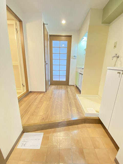尼崎市神田中通３丁目の賃貸マンションの玄関|きれいな玄関です