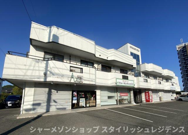 鬼丸ビルの外観