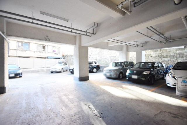 【駐車場】 | 渋谷藤和コープ | 駐車場スペース。空きの有無などは、個別にお問合せください。～即日のご見学可能～　お問合せはお気軽に。