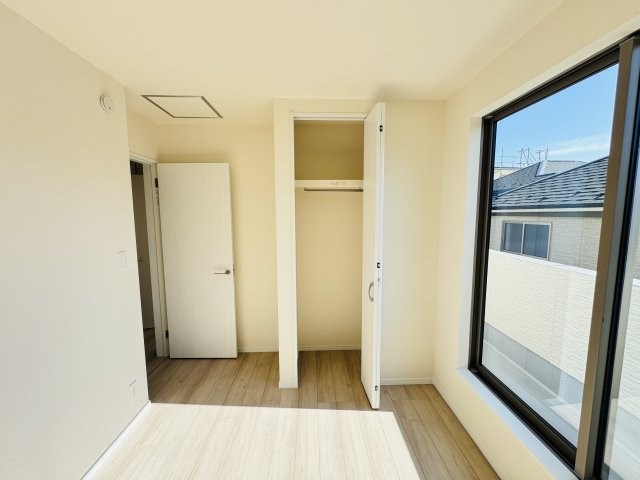 松戸市樋野口新築戸建【中部小学校：10分】の収納|5.13帖洋室収納