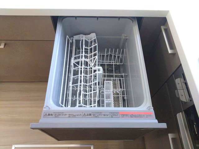 緑区大清水西　売戸建のキッチン|手洗いよりもきれいに洗える食器洗浄乾燥機！