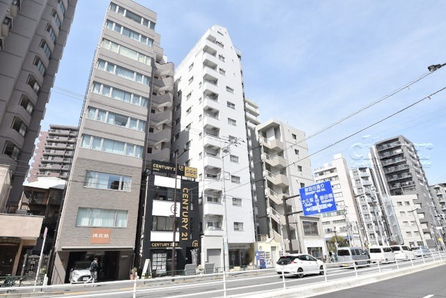 【外観】 | グリーンパーク市ヶ谷柳町 | 手が行き届いた共用部が自慢の、清潔感のあるマンションです。～即日のご見学可能～　お問合せはお気軽に。