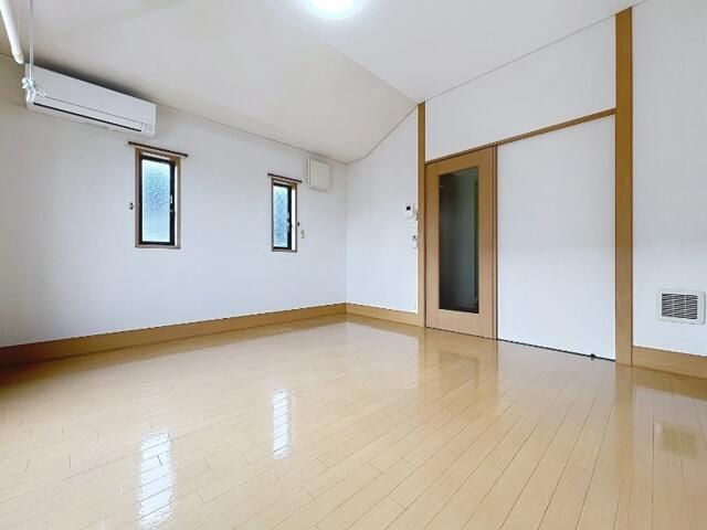 【寝室】