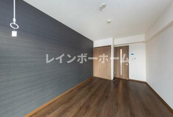 【仲介手数料：50％OFF】対象物件！の内装|明るい室内です