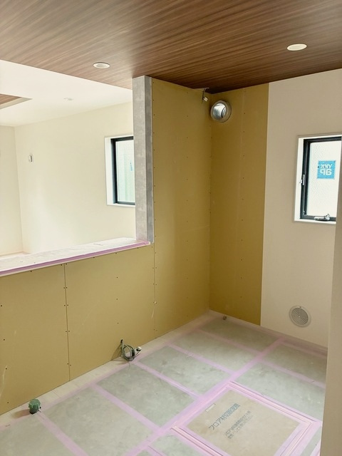 草加市北谷1丁目 新築分譲住宅 全2棟 1号棟のキッチン