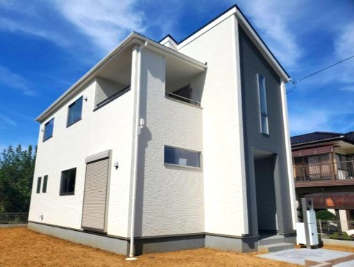 寄居町富田　新築住宅　土地広々80坪超‼