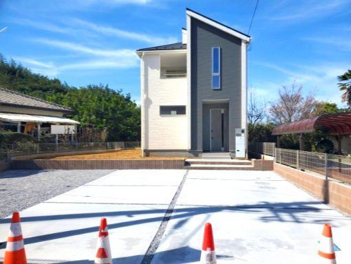 寄居町富田　新築住宅　土地広々80坪超‼の駐車場