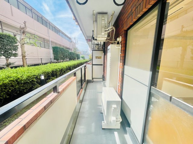 エクロール蓮根のバルコニー