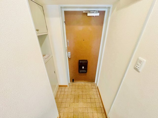エクロール蓮根の玄関