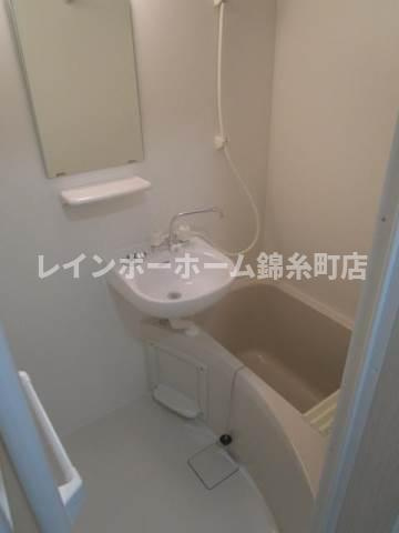 ステラ平井の浴室