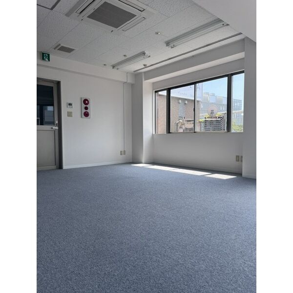 セントラル広小路ビルの内装