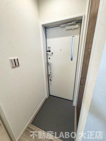 J-BRIGHT出来島の玄関