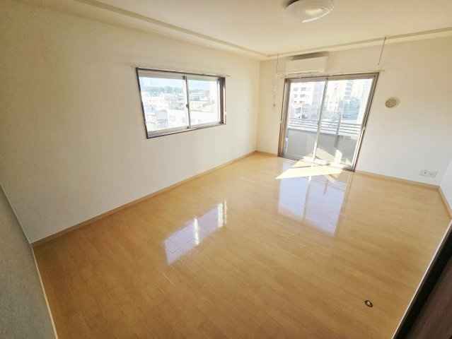 ハピネス北田町の洋室