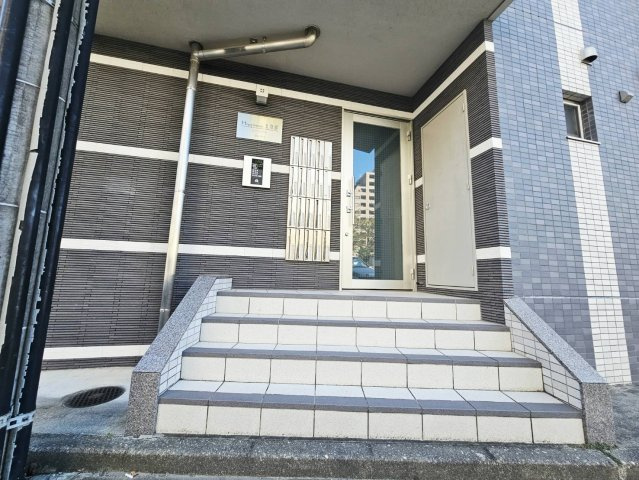 ハピネス北田町のエントランス