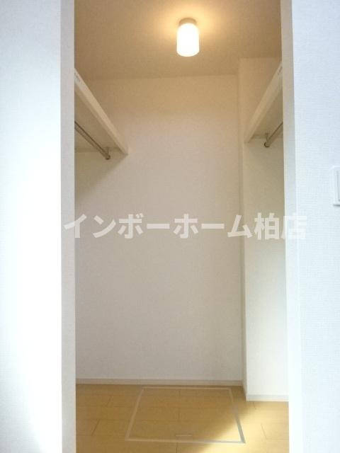 特典：仲介手数料が50％OFFです‼の収納|ウォークインクローゼットです