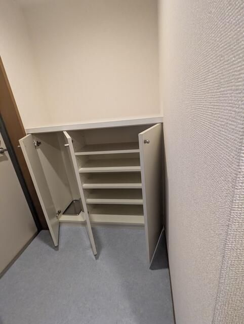 アンフオーラメグロの玄関|落ち着いた玄関です
