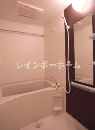 リブリ・NKYの浴室