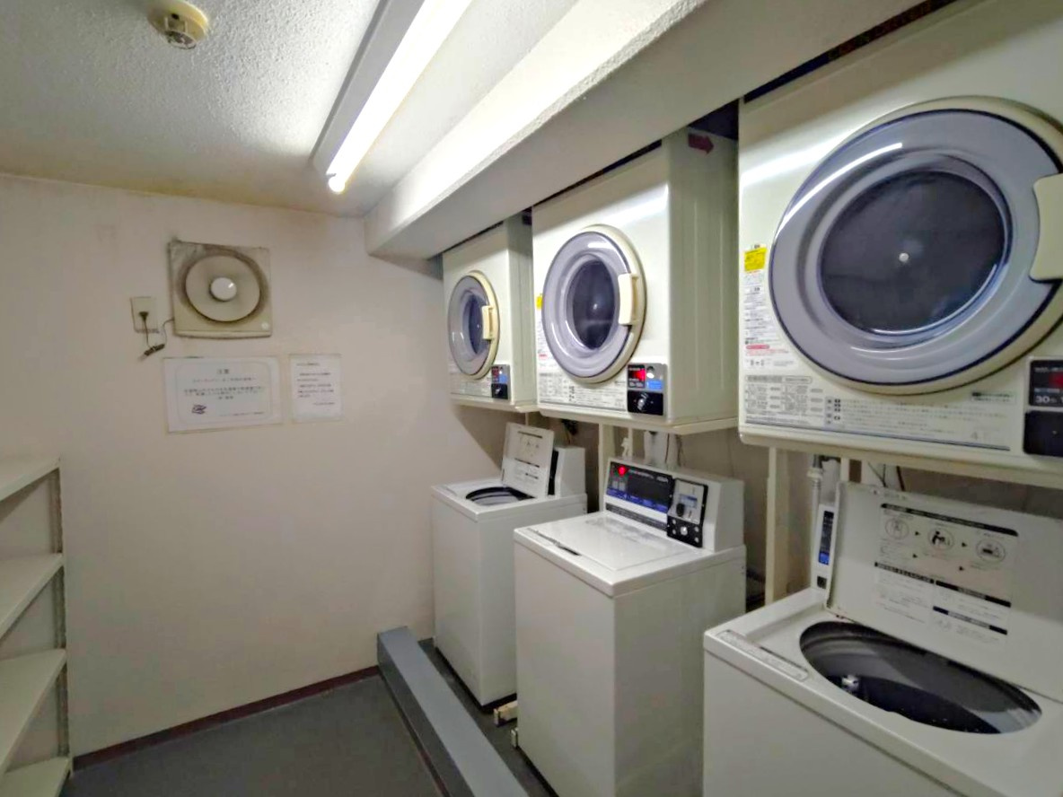 「大宮」＆「四条大宮」各駅徒歩４分のオーナーチェンジ物件◆賃貸中◆デトム・ワン四条大宮パートⅡのその他共用部分|ランドリースペース