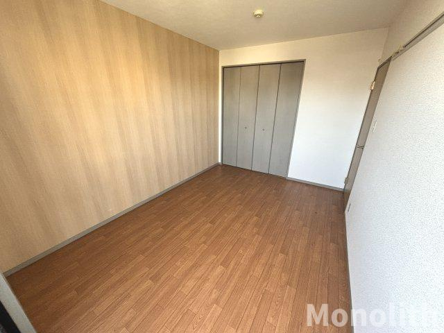 ピーチハイツ上町の洋室