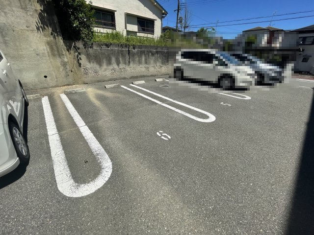 プランドールハイムの駐車場
