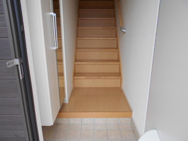 アンジュールＡＲＩＤＡ　Ⅰの玄関|シンプルで使いやすい玄関です