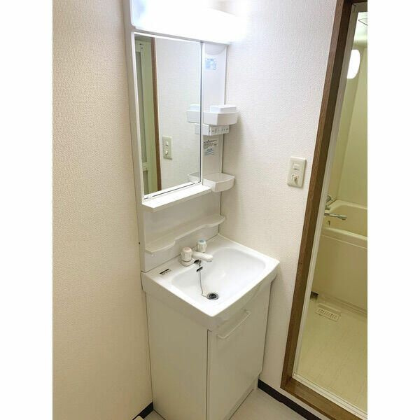 荒川区町屋３丁目の賃貸マンションの洗面所