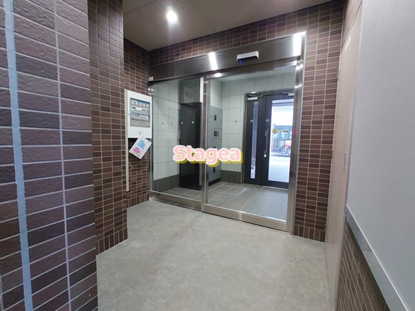 ラビエール大宮のエントランス