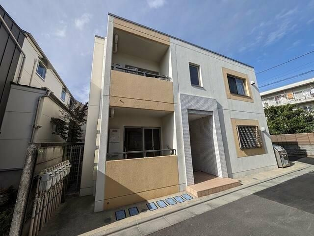 ＲＵＨＥ　ＨＡＵＳ（ルーエハウス）の外観