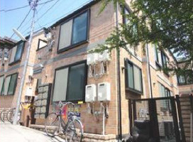 ライフピア東中野A棟のエントランス