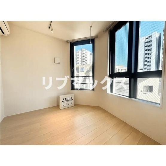 【居間・リビング】エスタート大井町テラス
