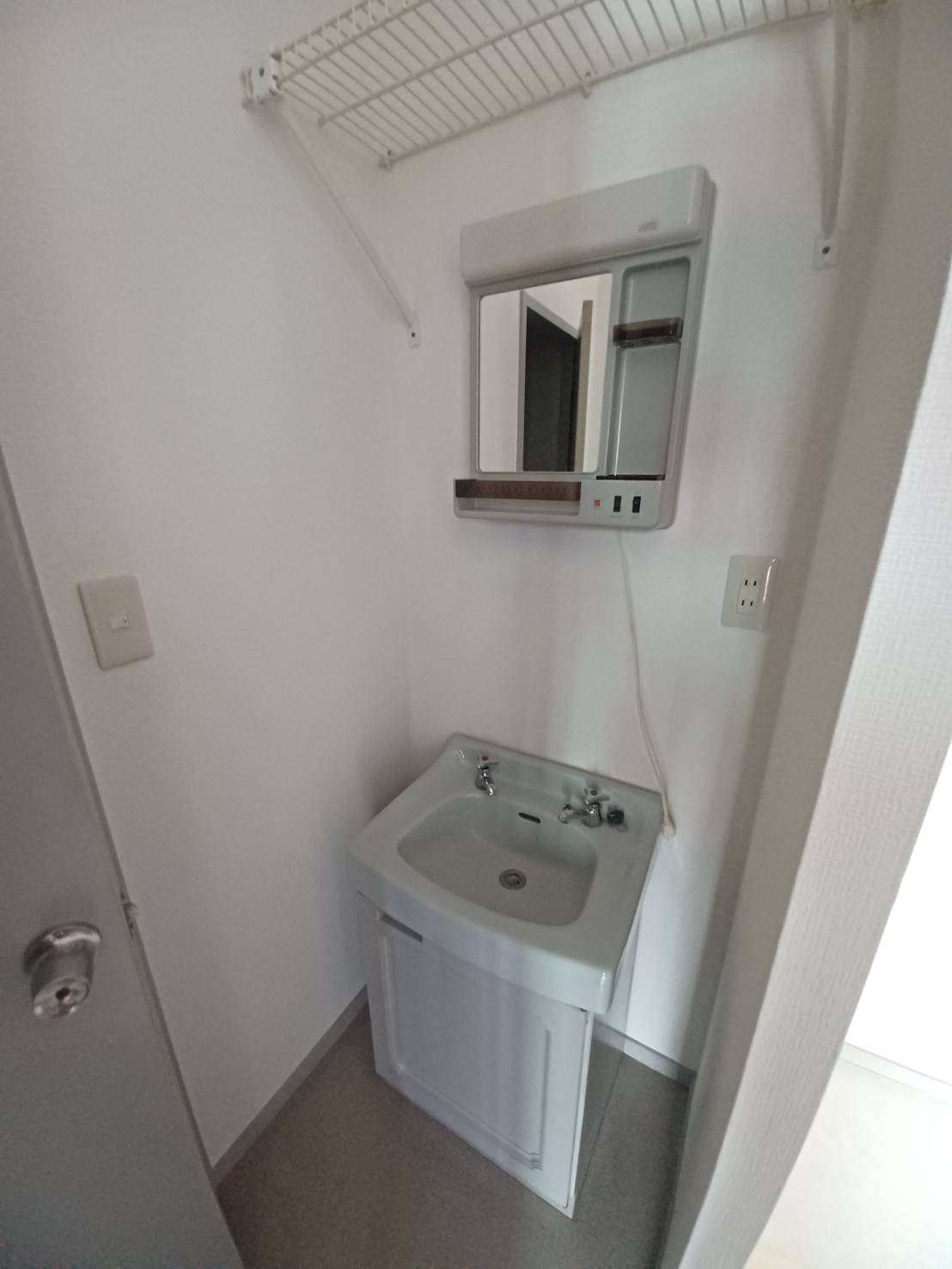 たんぽぽハイツの洗面所|※同間取の別のお部屋の写真となります