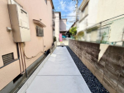 【駐車場】 | 緑町２丁　新築一戸建 | お急ぎの方に嬉しい、即入居可能ですよ！空家につきいつでも内覧可能ですので、お気軽にお問い合わせ下さいませ！