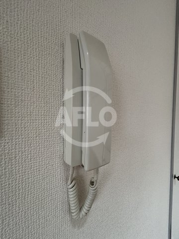 メゾンマルヨネ九条のセキュリティ|メゾンマルヨネ九条　インターホン