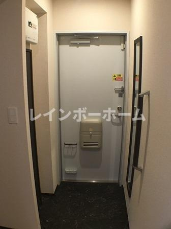 クレイノビアンカの玄関