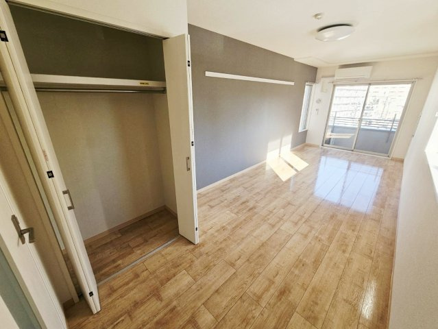 ハピネス北田町の洋室