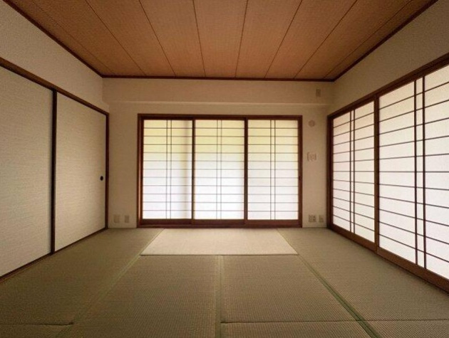 白鷹松下町マンションの居間・リビング