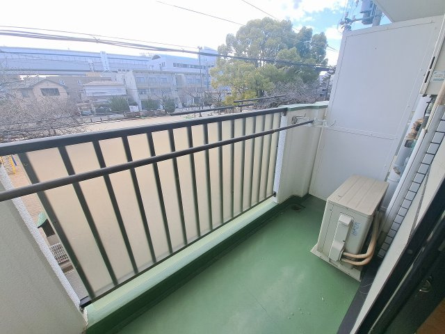 エクセレント甲子園七番館のバルコニー