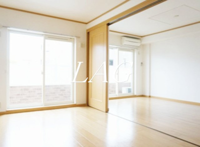 【居間・リビング】 | フロレスタⅣ | 洋室のお部屋です。