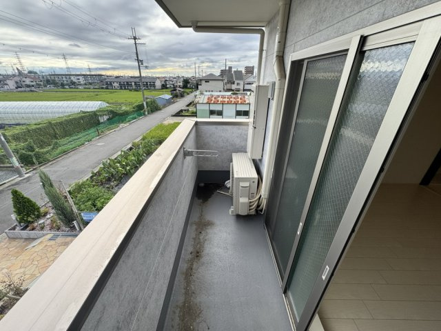フジパレス教興寺三丁目のバルコニー