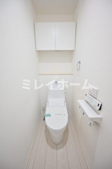 南品川戸建のトイレ