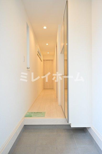 南品川戸建の玄関