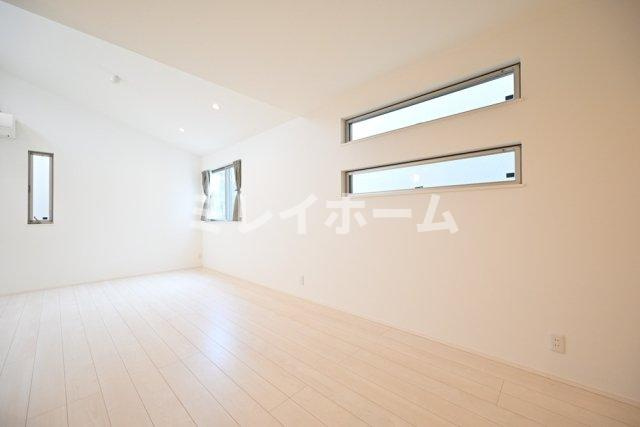 南品川戸建の居間・リビング
