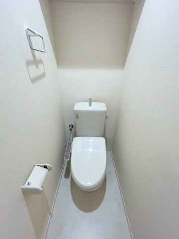ヘーベルメゾン小松北町のトイレ