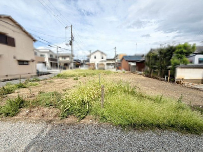 【前面道路含む現地写真】 | 千原町１丁目　新築一戸建 | 並列に駐車２台可能です！車の出し入れもスムーズに出来ますね♪
